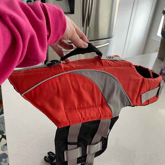 Used pet life jacket. Size small. - Picture 3 of 8
